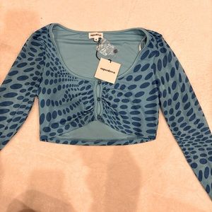 superdown blue crop top